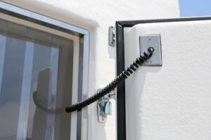 walk in freezer door closer